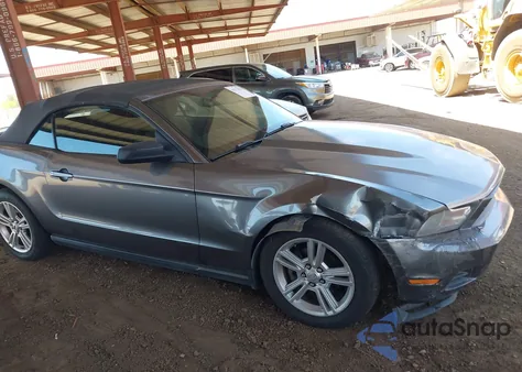 2010 Ford Mustang V6 z USA, uszkodzony, nr VIN 1ZVBP8EN4A5172296